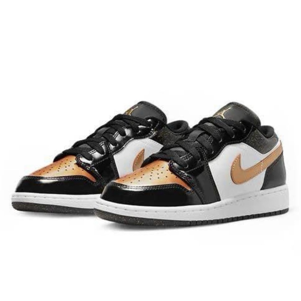 Air Jordan 1 Low GS 'Gold Toe' Size: 5.5 Y